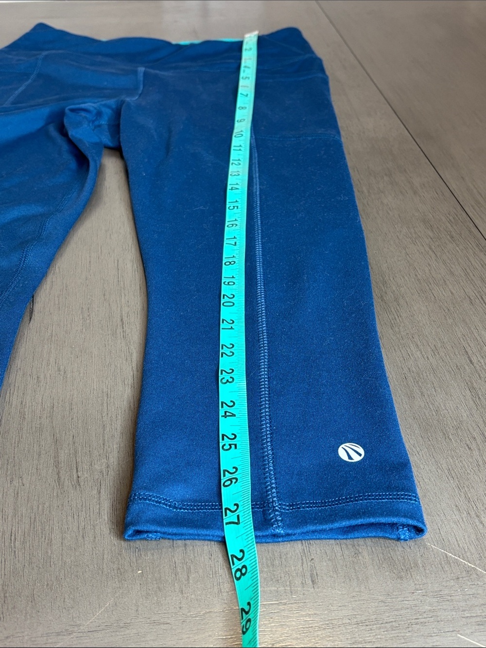 🧘 Yoga Athleisure Leggings Small 26" Marika Blue Cropped Pockets Stretch 🧘 - Picture 9 of 11